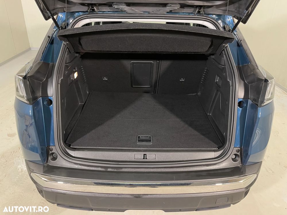 Peugeot 3008 Plug-In Hybrid 225 e-EAT8 Allure Pack - 13