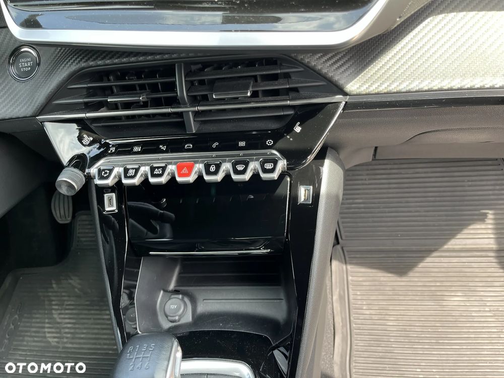 Peugeot 2008 1.2 PureTech Allure Pack S&S - 25