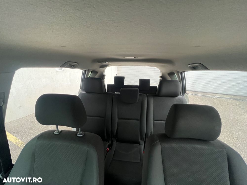 Toyota Corolla Verso 2.2 D-4D Sol - 12