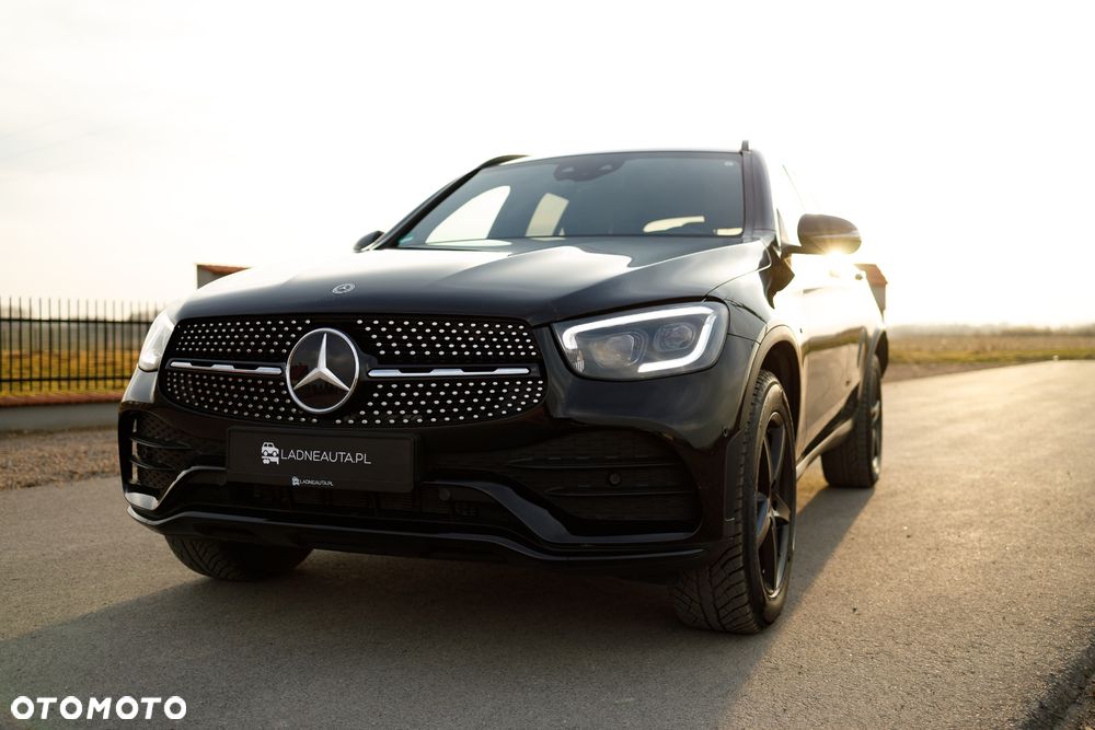 Mercedes-Benz GLC 300 de 4Matic 9G-TRONIC AMG Line Plus - 29