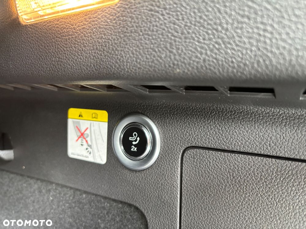 Ford Kuga 2.0 TDCi 4x4 ST-Line - 9