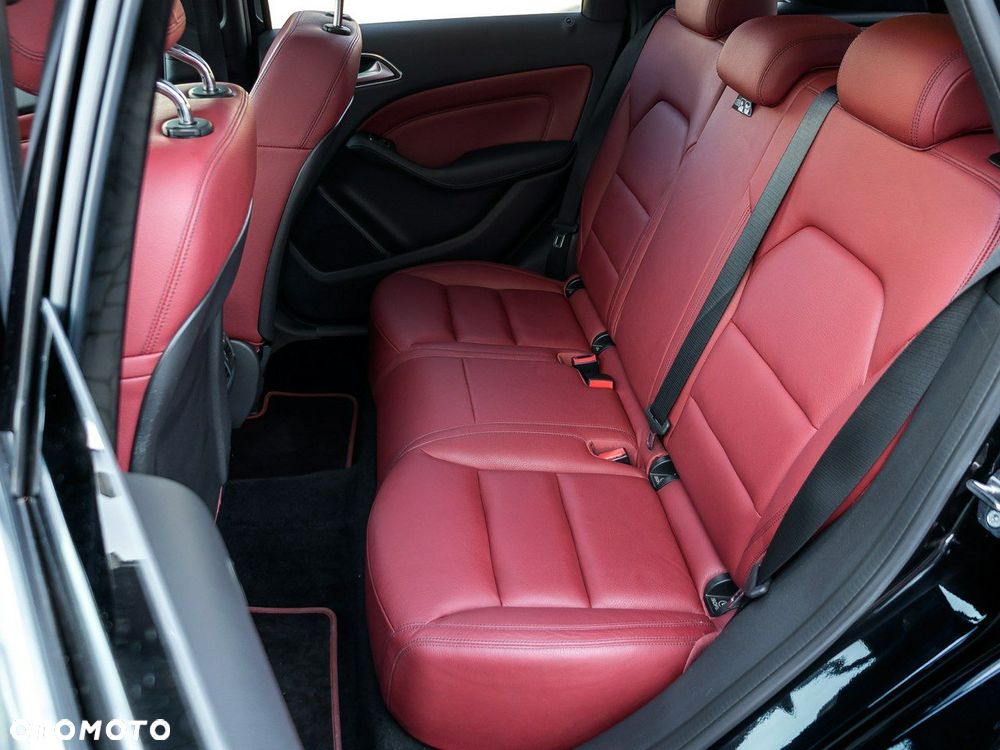 Mercedes-Benz Klasa B 180 (BlueEFFICIENCY) 7G-DCT - 21