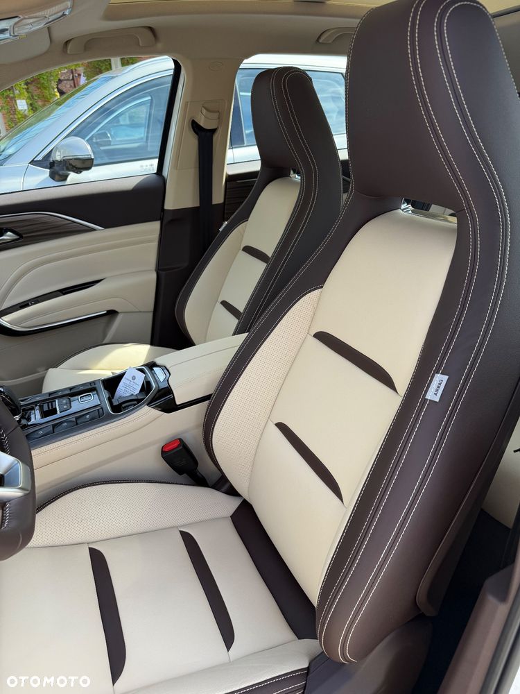 Bestune T77 1.5T Elegance DCT - 20