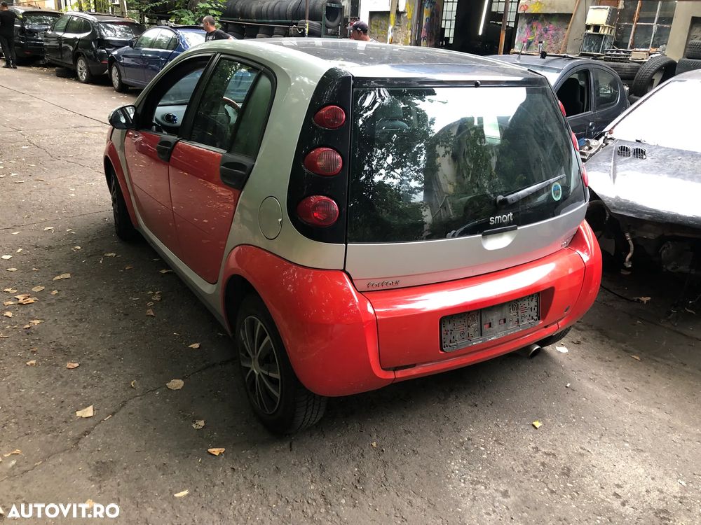Dezmembrez Smart ForFour 2006 rosu cu gri motorizare 1,5 DCI cutie viteze manuala - 6