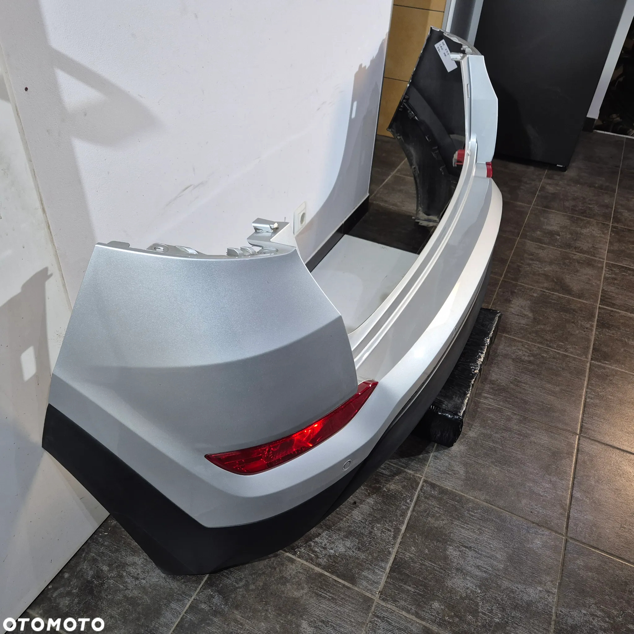 HYUNDAI TUCSON 15-18 ZDERZAK TYŁ PDC BELKA CZUJNIKI PARKOWANIA U3S - 3