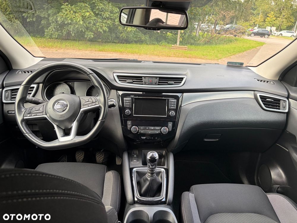 Nissan Qashqai 1.3 DIG-T N-Connecta EU6d - 8
