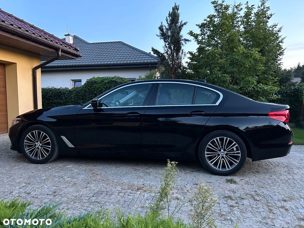 BMW Seria 5 518d Sport Line - 12