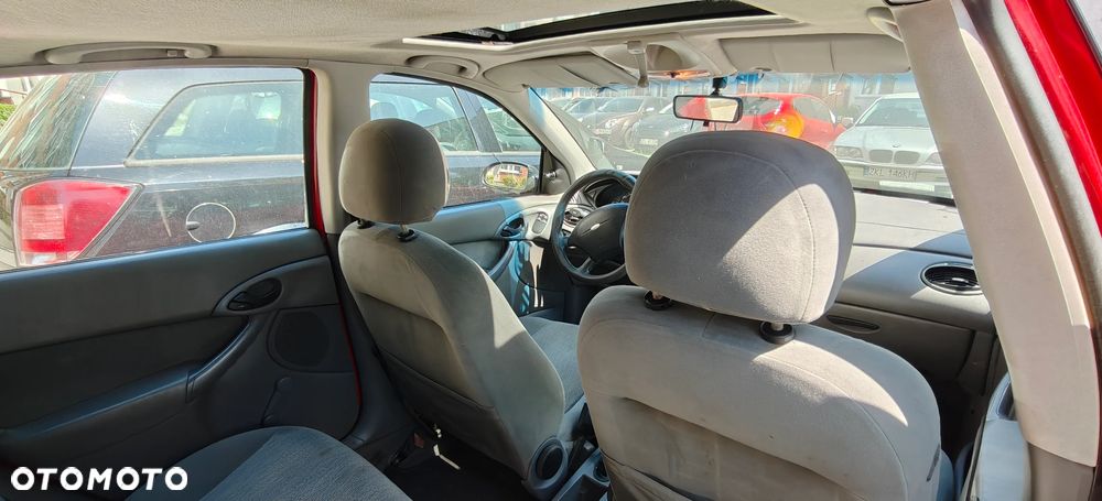Ford Focus 1.4 Ambiente - 8