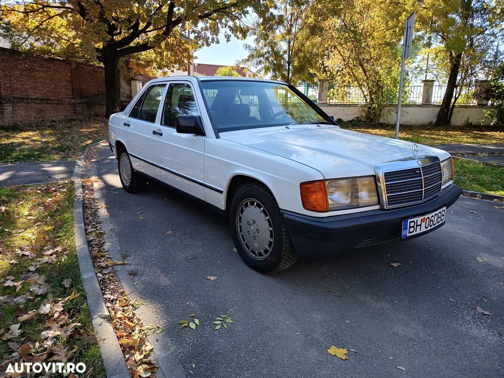 Mercedes-Benz W201 - 1