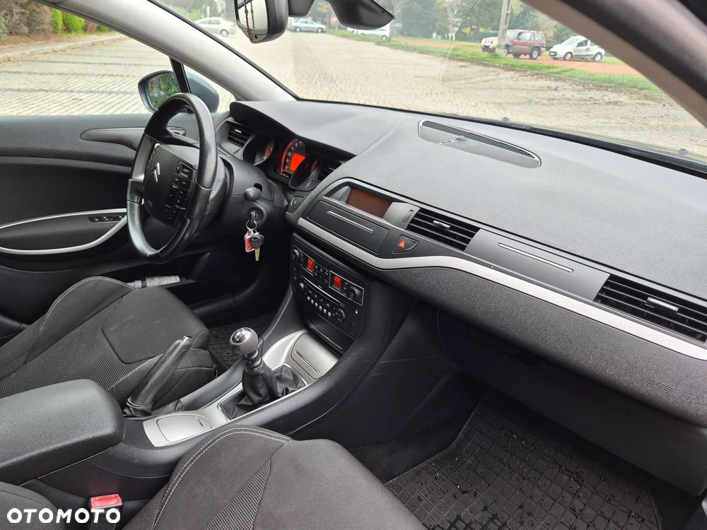 Citroën C5 2.0 HDi Confort - 6