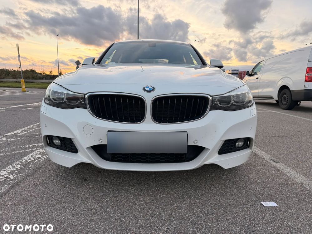 BMW 3GT 320i xDrive M Sport - 5