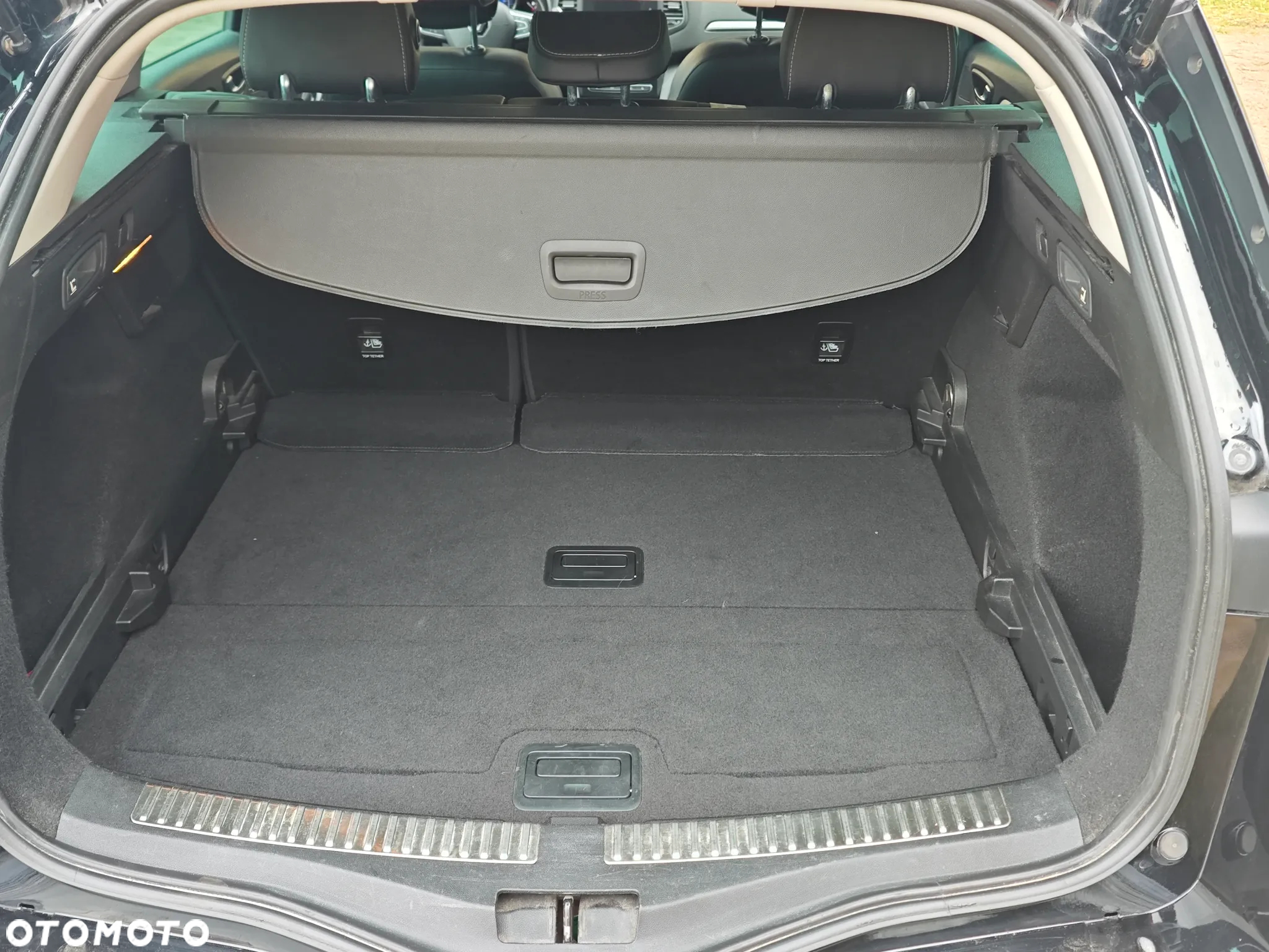 Renault Megane 1.2 16V TCe Bose EDC EU6 - 14