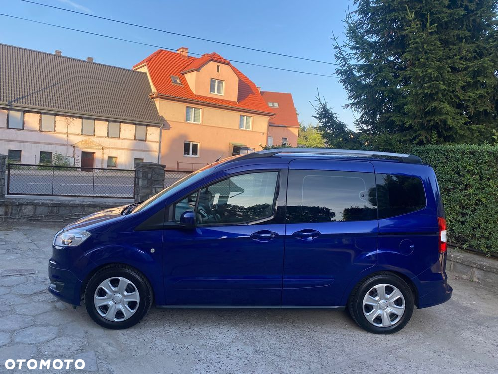 Ford Tourneo Courier 1.0 EcoBoost S&S Ambiente - 8