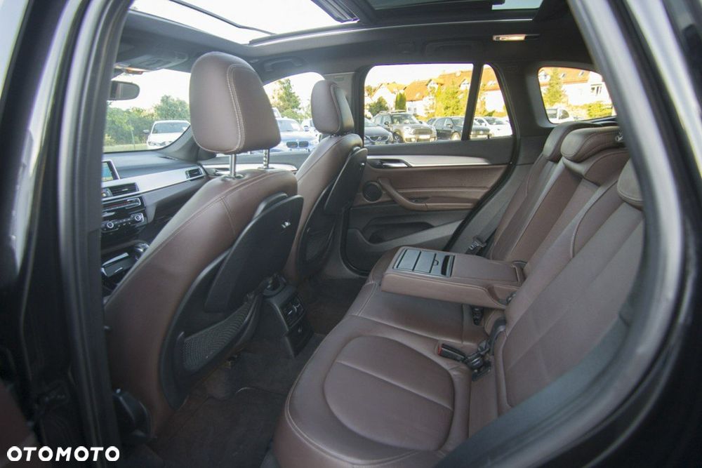 BMW X1 xDrive20d Sport Line - 26