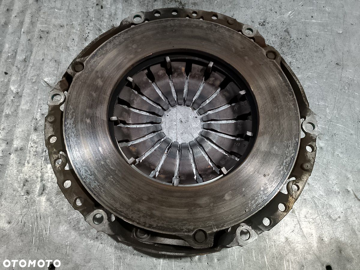 KOŁO DWUMASOWE KOMPLETNE OPEL ASTRA H 2.0 TURBO - 7