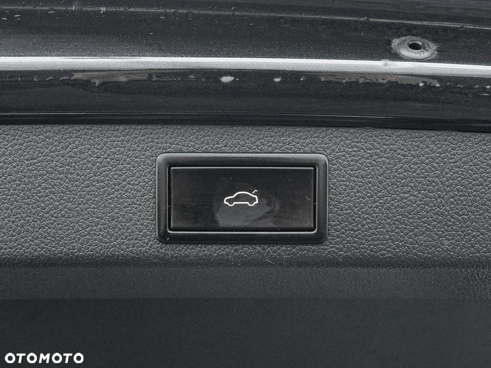 Skoda Superb 2.0 TDI Ambition DSG - 25