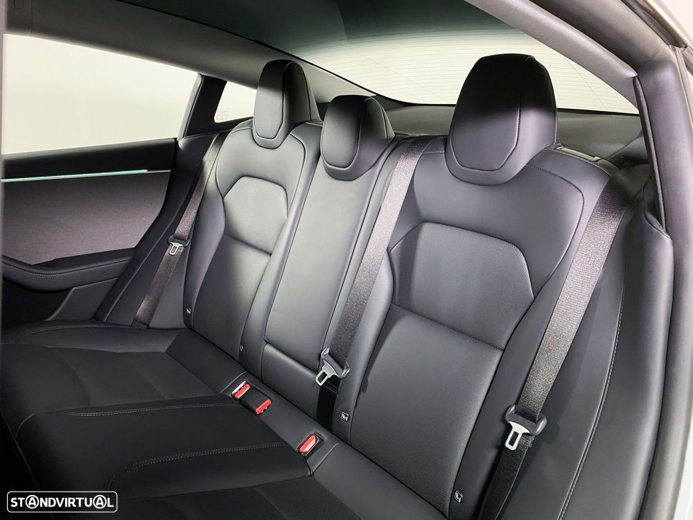 Tesla Model 3 Tração Traseira Standard - 16