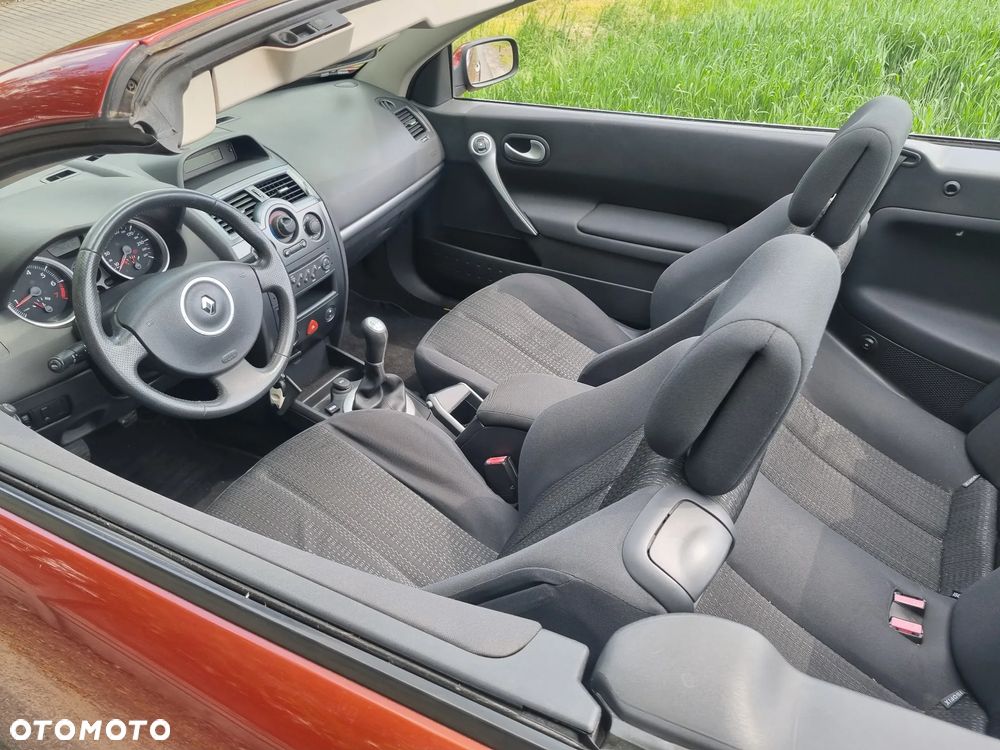 Renault Megane 1.6 Avantage - 24
