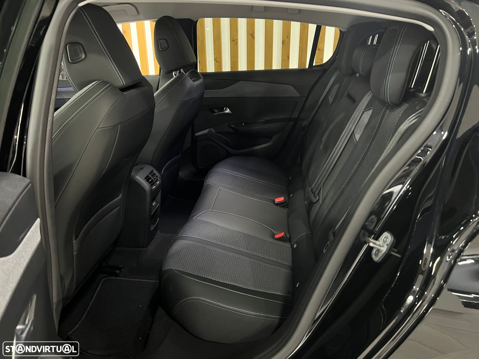 Peugeot 308 SW 1.2 PureTech Allure Pack - 12