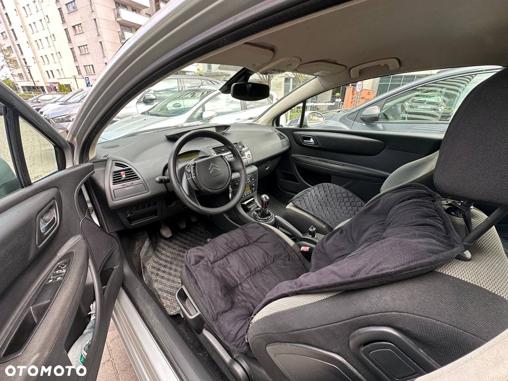 Citroën C4 1.6 16V X - 5
