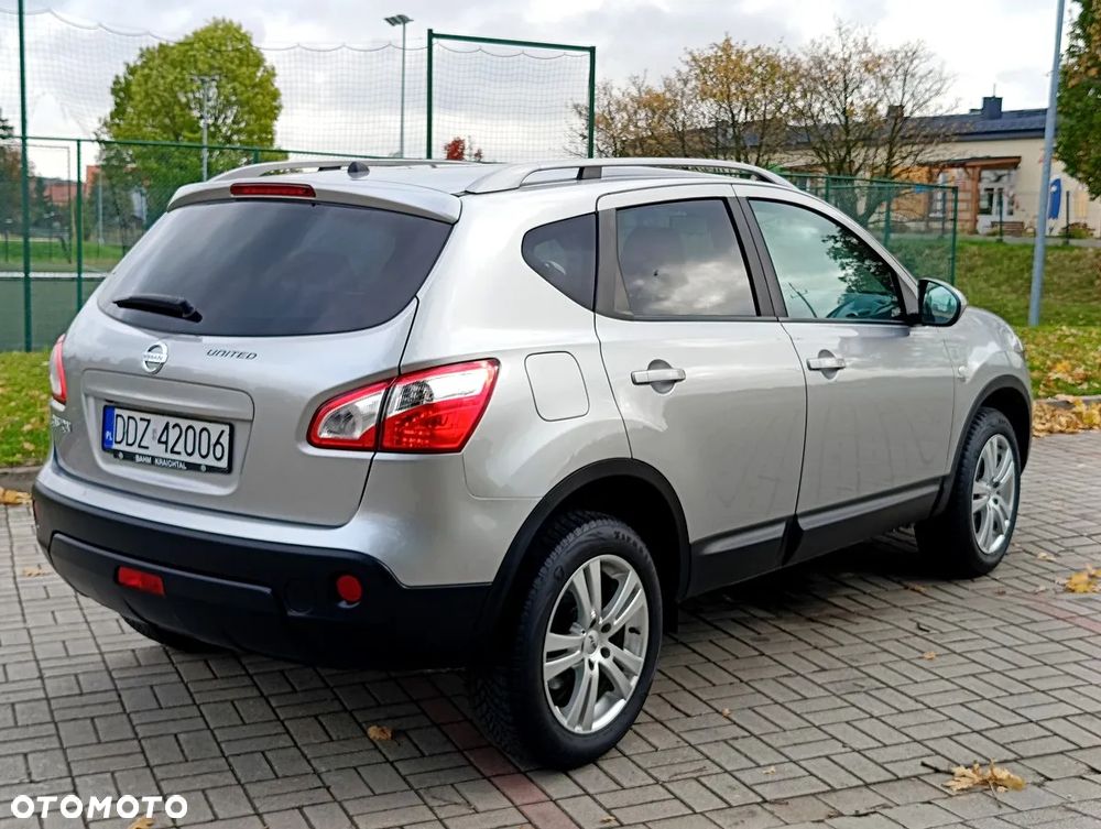 Nissan Qashqai 2.0 4 x 4 CVT tekna - 7