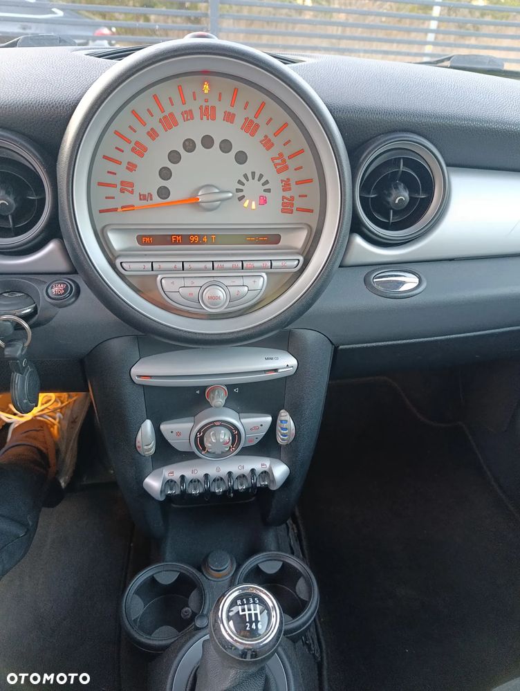 MINI ONE - 19