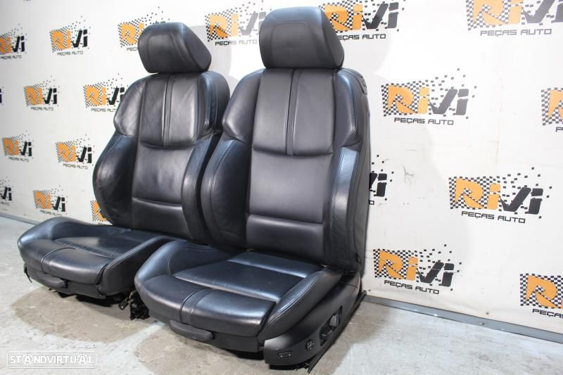 Bancos da Frente BMW M3 E92 em Pele - 3