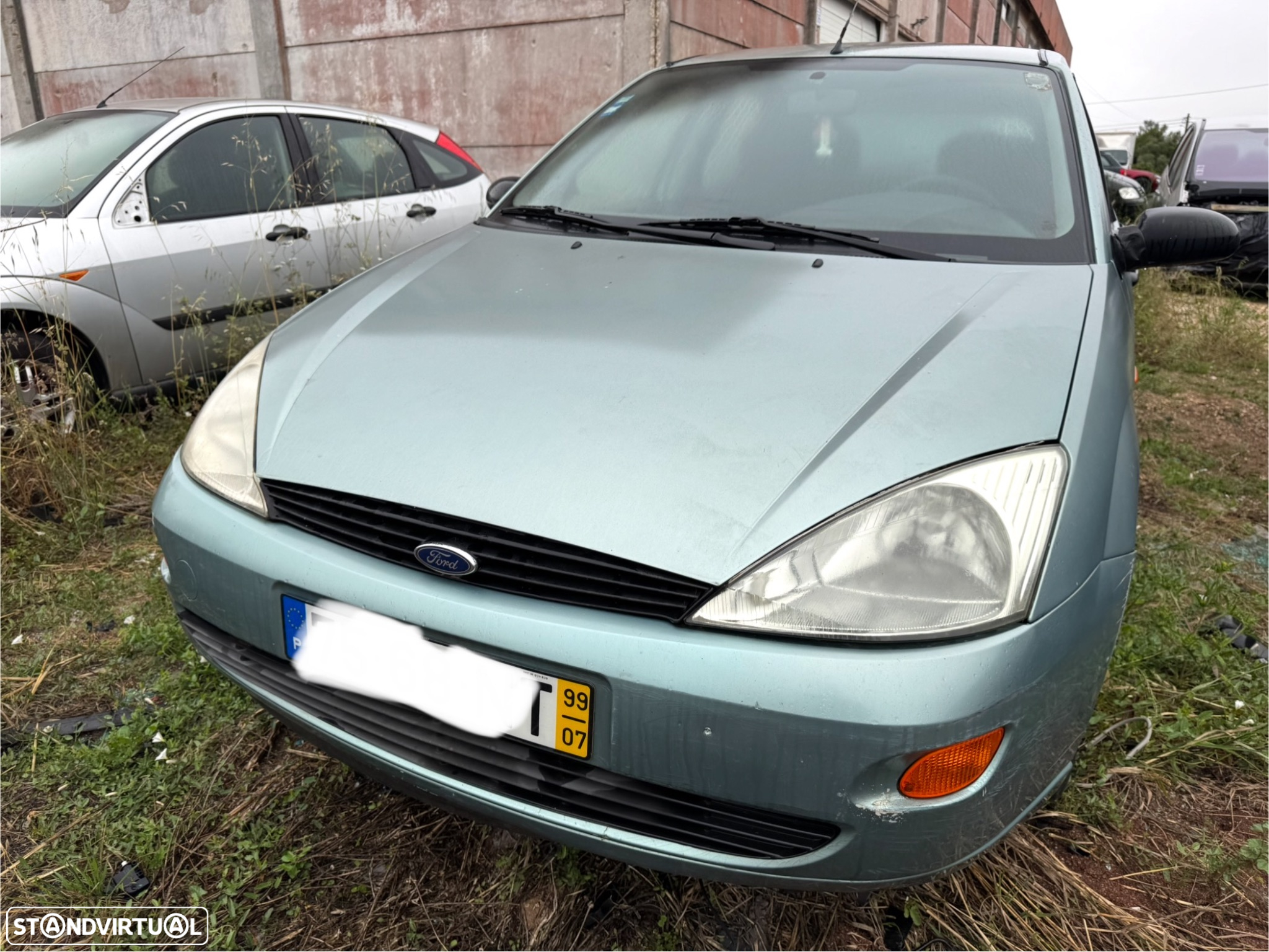 Ford Focus Gasolina 1.4 de 1999 para peças - 2