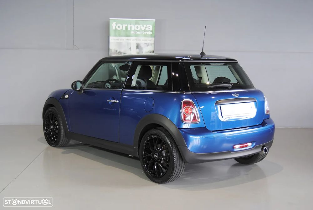MINI 3 Portas One D - 7