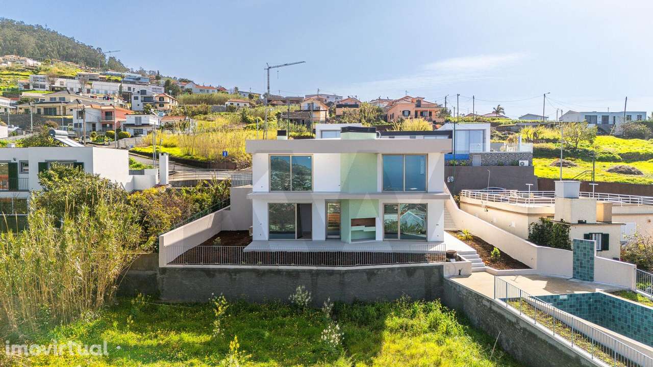 Moradia T2 | Arco da Calheta - Grande imagem: 2/43