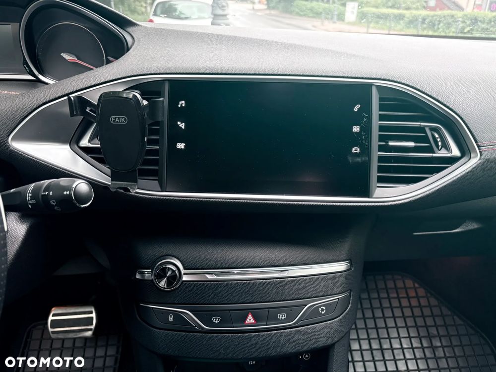 Peugeot 308 1.2 PureTech GPF GT Pack S&S EAT8 - 15