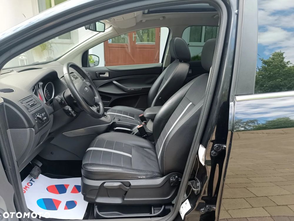 Ford Kuga 2.0 TDCi 4x4 Titanium - 25