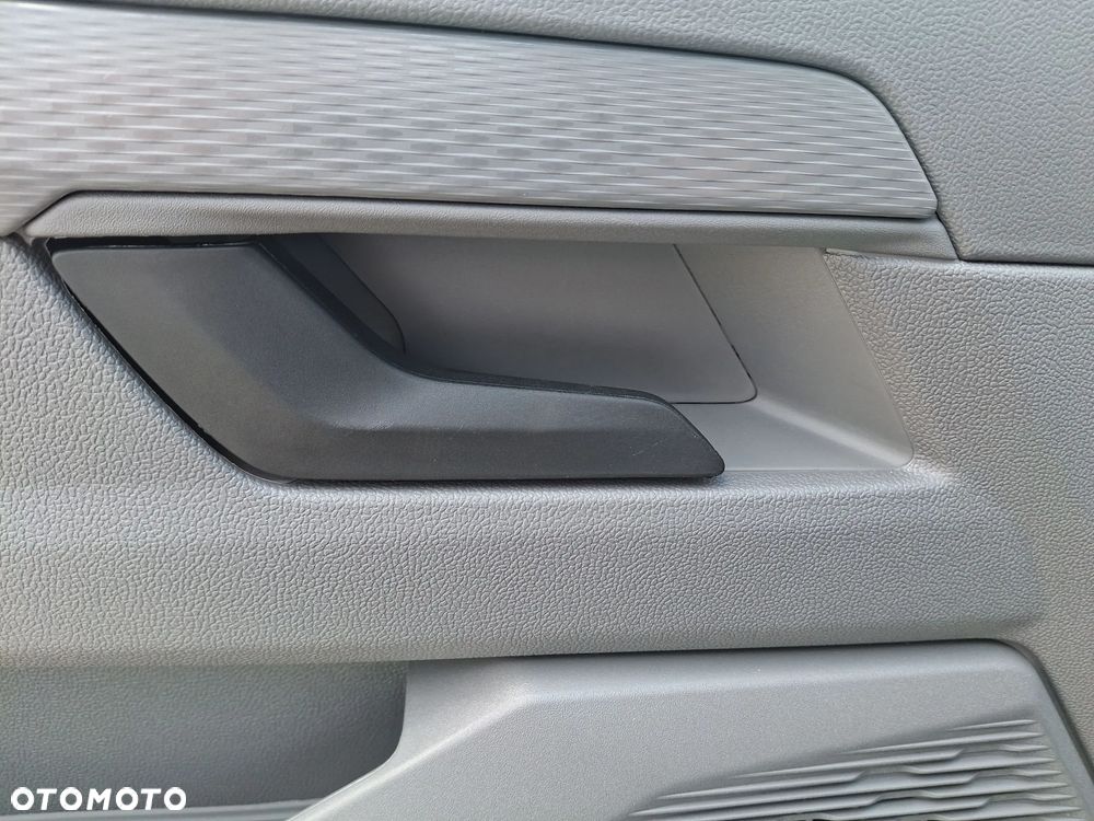 Volkswagen Transporter - 22