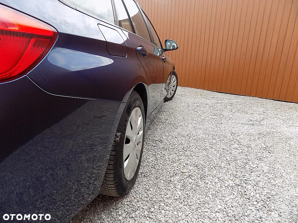 BMW Seria 3 316d Touring - 29