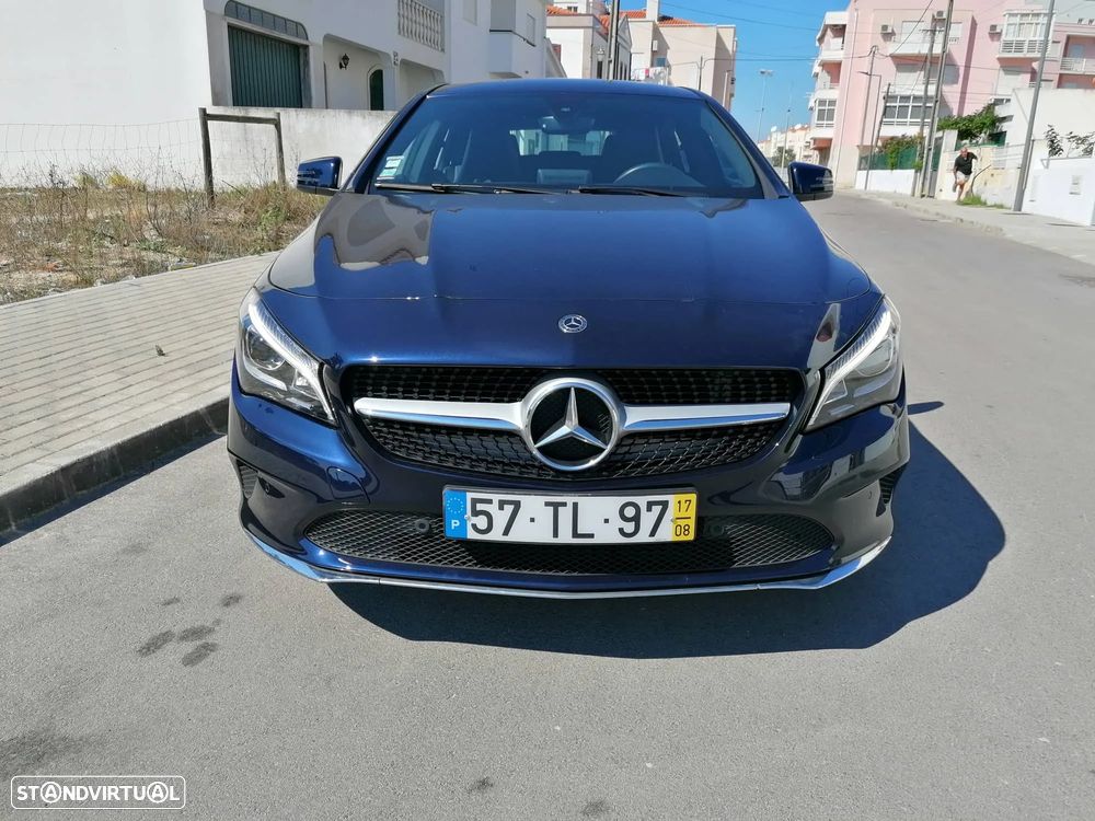 Mercedes-Benz CLA 180 d Shooting Brake Urban - 8