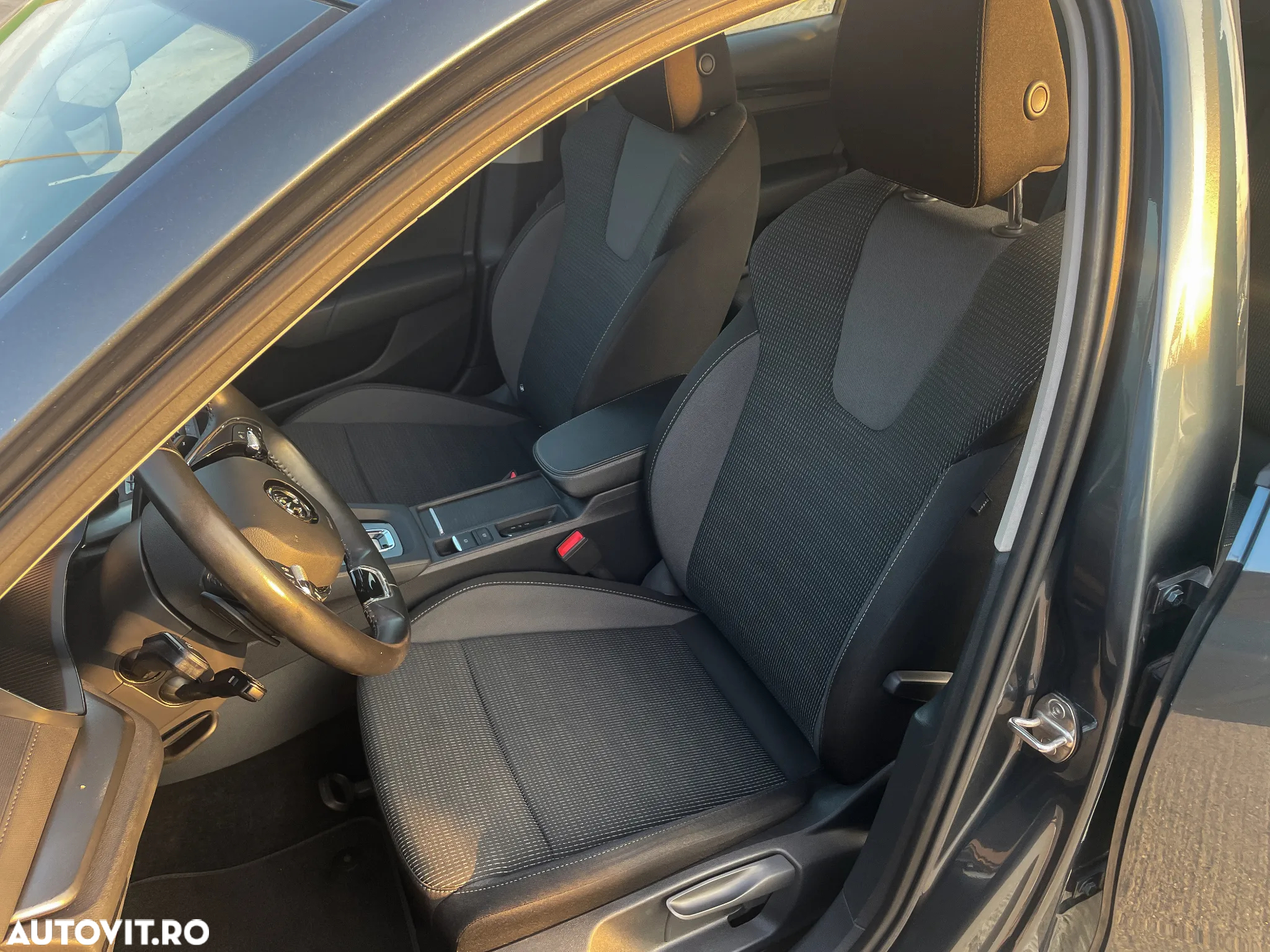 Skoda Octavia Combi 2.0 TDI DSG Clever - 9