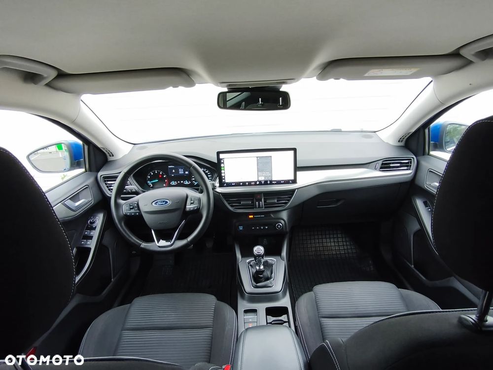 Ford Focus 1.0 EcoBoost Titanium - 12