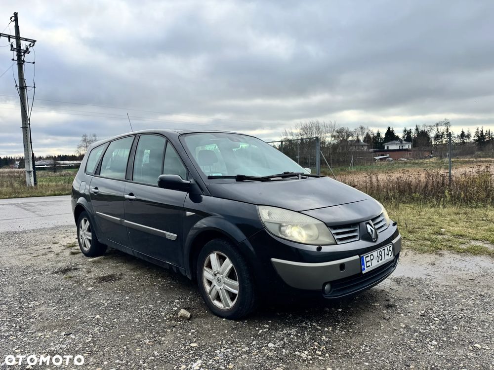 Renault Grand Scenic - 1