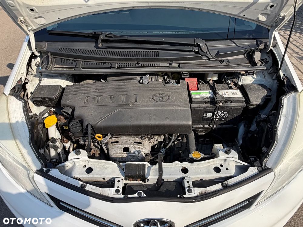 Toyota Yaris 1.33 VVT-i Executive - 4