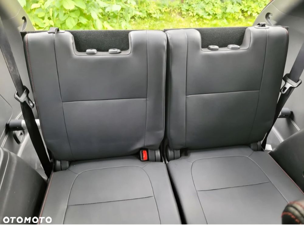 Mitsubishi Outlander - 7