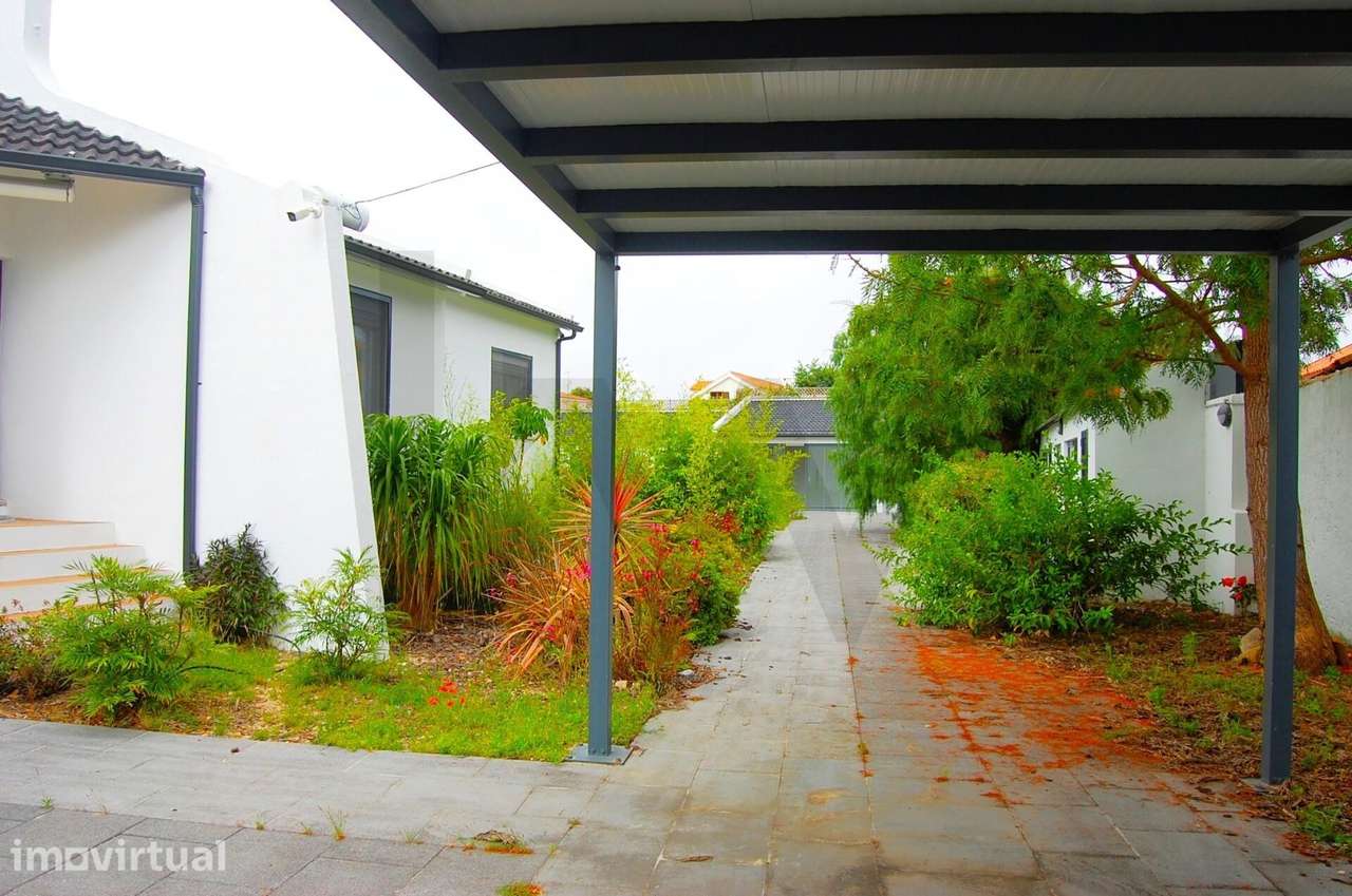 Moradia Isolada T2 + 1 Totalmente Renovada em Colares - Mucifal - Grande imagem: 5/60