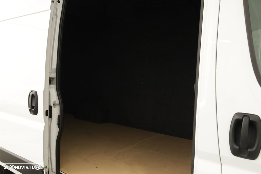 Opel 3.5t heavy 2.2 d l4h2 - 18