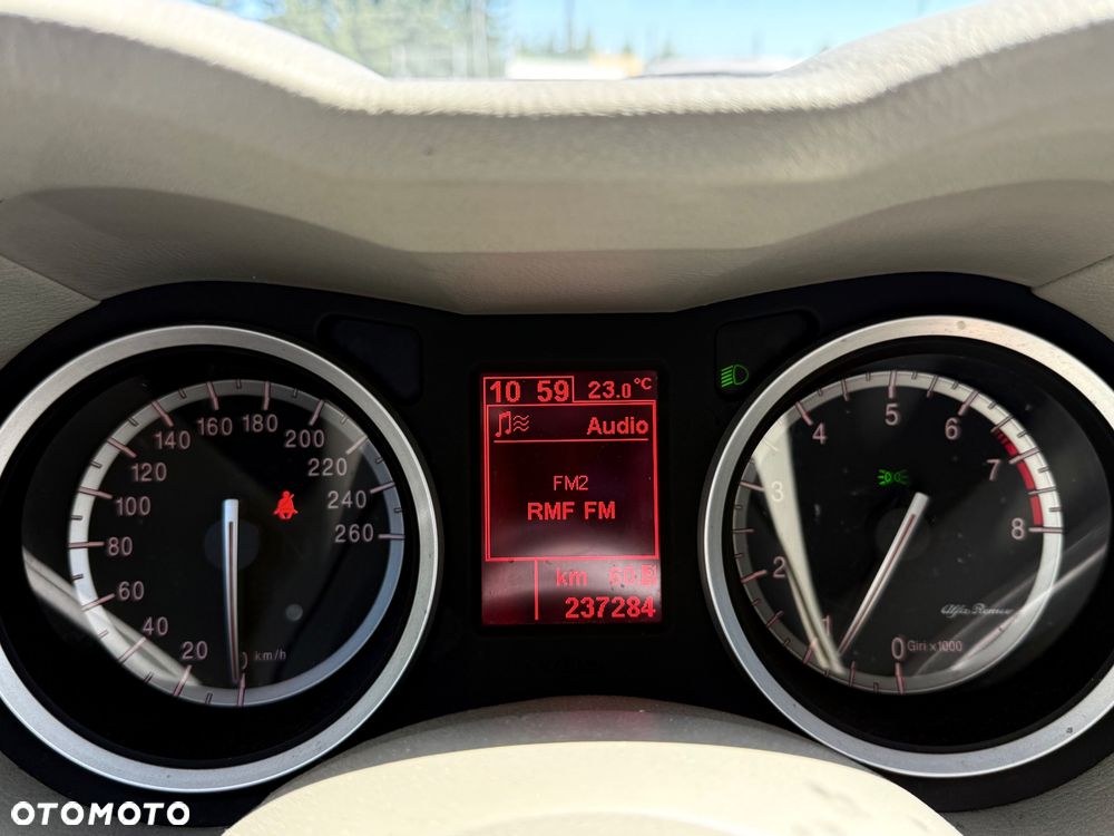 Alfa Romeo 159 2.2JTS Distinctive - 13