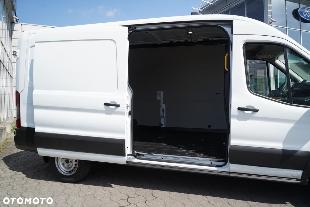 Ford Transit 350 L3H2 Trend - 18