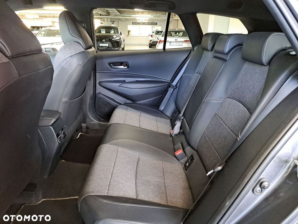 Toyota Corolla 1.8 Hybrid Style - 13