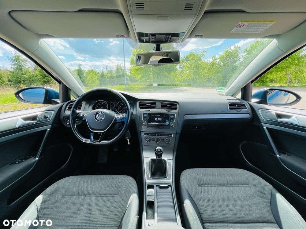 Volkswagen Golf 1.2 TSI BMT Trendline Perfectline - 11