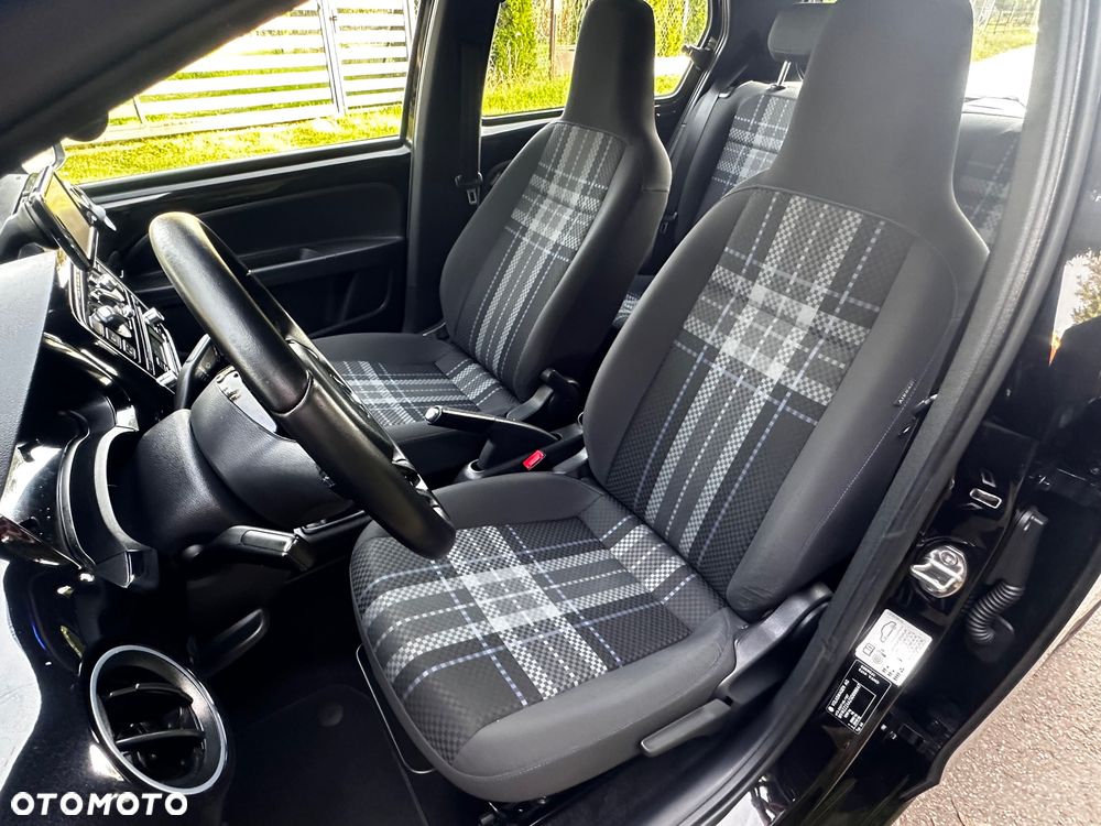 Volkswagen up! club - 21