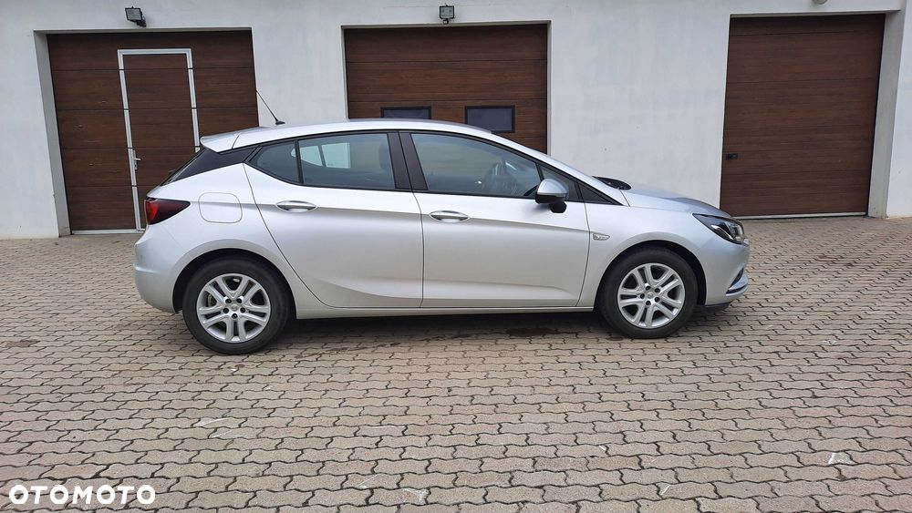 Opel Astra - 2