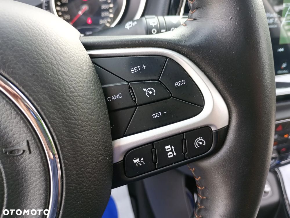 Jeep Compass 1.4 MultiAir Limited - 33