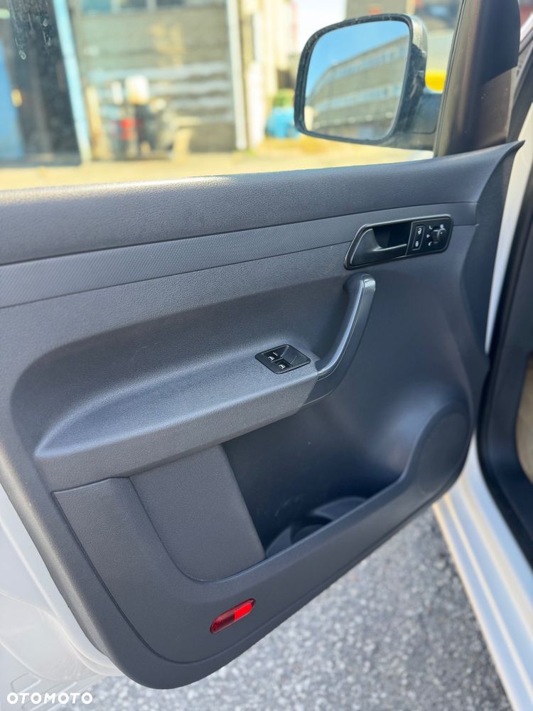 Volkswagen Caddy 1.6 TDI Mixt DSG - 13